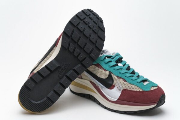 CI9928-301 Sacai x Nike Pegasua Vaporfly Villain Red Yellow Green - Image 4