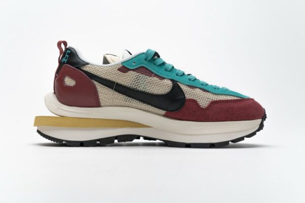CI9928-301 Sacai x Nike Pegasua Vaporfly Villain Red Yellow Green - Image 9